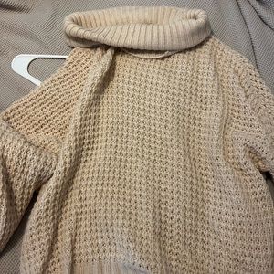 Pink Lily Turtle Neck- Cream- Small